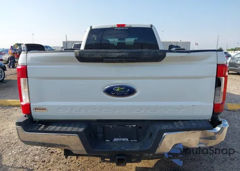 2018 Ford F-250 Xl z USA, uszkodzony, nr VIN 1FT7W2BT5JEC78221